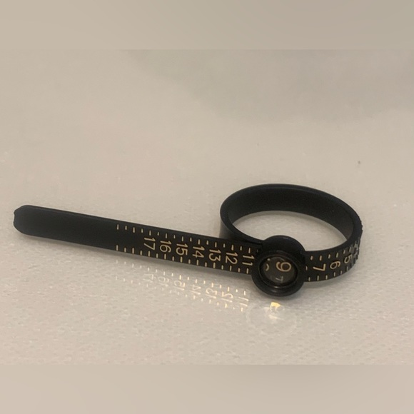 Ring sizer - Picture 2 of 3